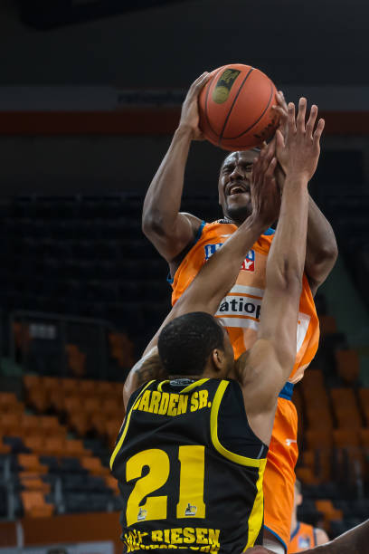 而是从多个 而是从多个