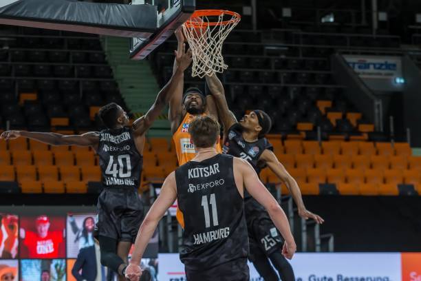 后卫伊尼戈 后卫伊尼戈